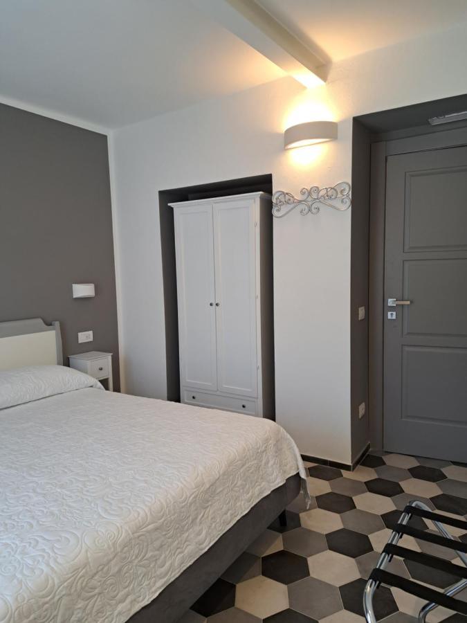 Pavian Otel Levanto Dış mekan fotoğraf