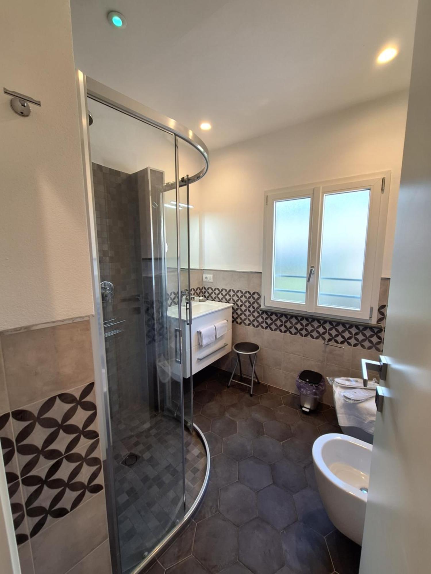 Pavian Otel Levanto Dış mekan fotoğraf